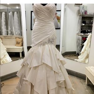 Allure bridal wedding dress , classy and sassy